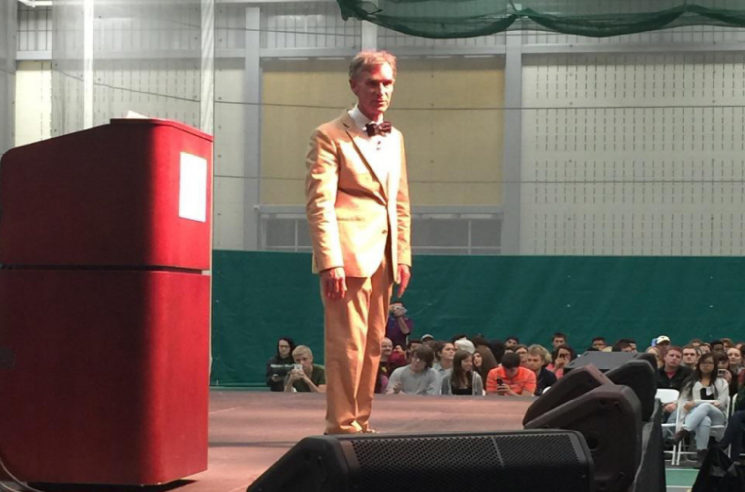 Bill Nye presenting at Mohawk Valley Community College. Photo by Rebecca Souza