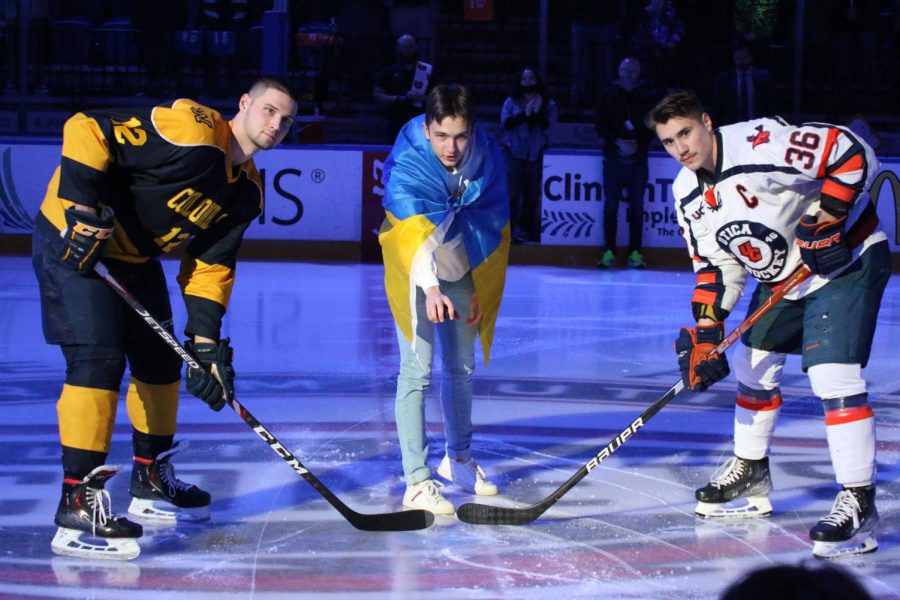 Utica University’s Vasyl Yurkuts, an international student from
Ukraine, was honored during the UCHC men’s ice hockey
championship game. 