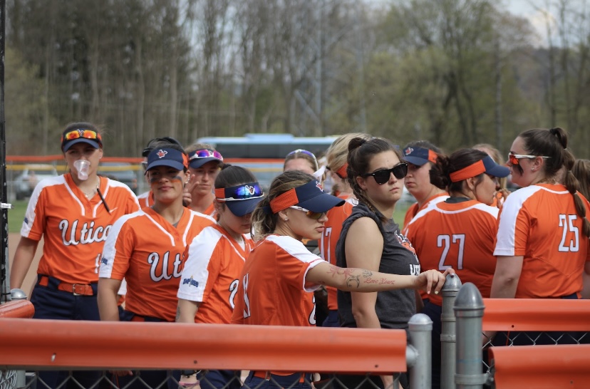 Utica+Womens+softball+team%2C+who+look+to+secure+an+Empire+8+playoff+spot.+